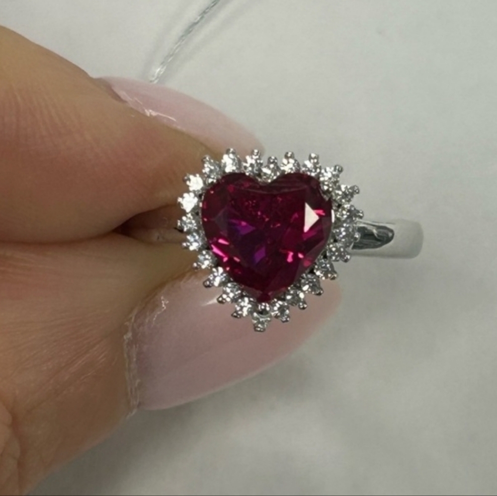 ❤▪️Suzy Levian ▪️ Sterling Silver Cubic Zirconia Engagement Ring Sz 7 - Picture 2 of 11